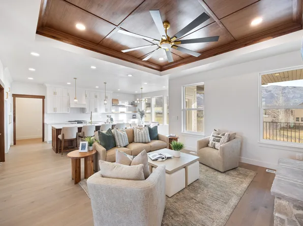 846 E 400 N, Salem, UT 84653