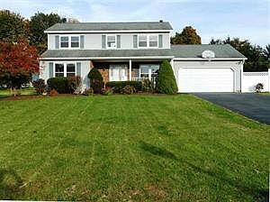 1st image of 4 Lindsay Dr