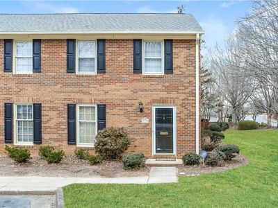 3905 E Valley Ct #F, Winston Salem, NC, 27106