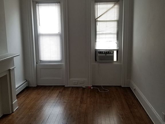 4th image of 364 8th St APT 1R