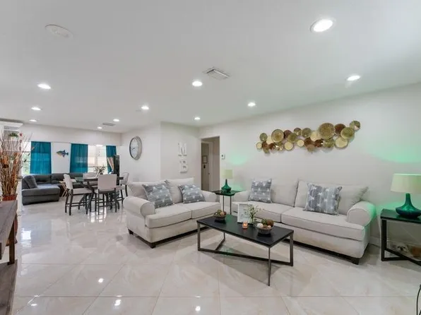 4184 NW 52nd Avenue, Lauderdale Lakes, FL 33319