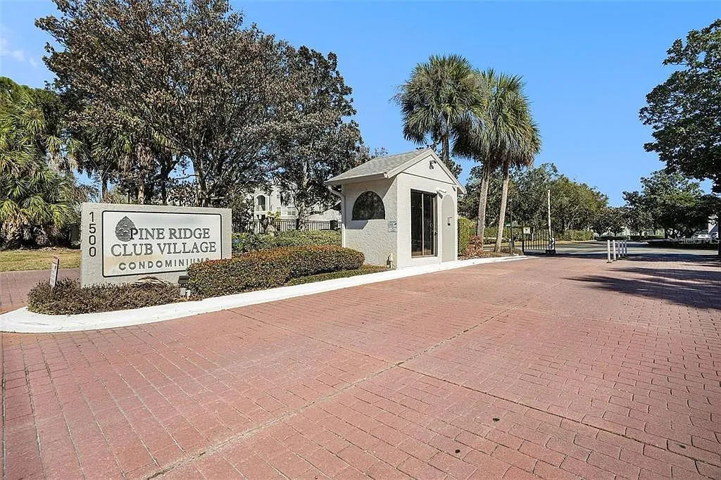 Building Photo - 1512 S Pine Ridge Cir