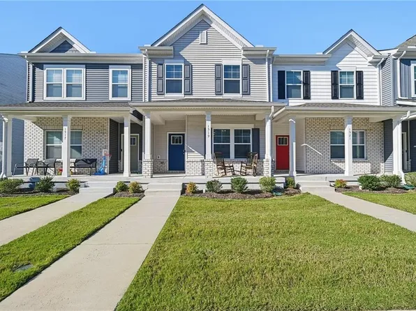 1519 Stanford Ln, Newport News, VA 23608