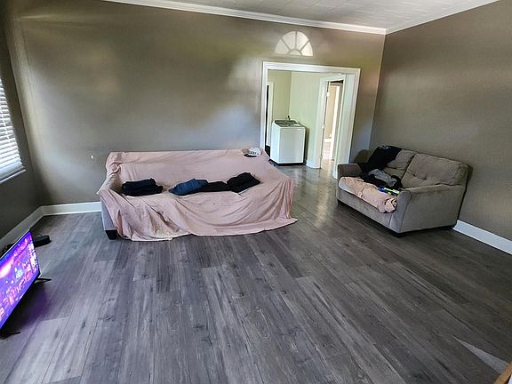 5th image of 3046 Adams Ave