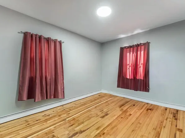 35 Lexington Avenue image 9 of 30