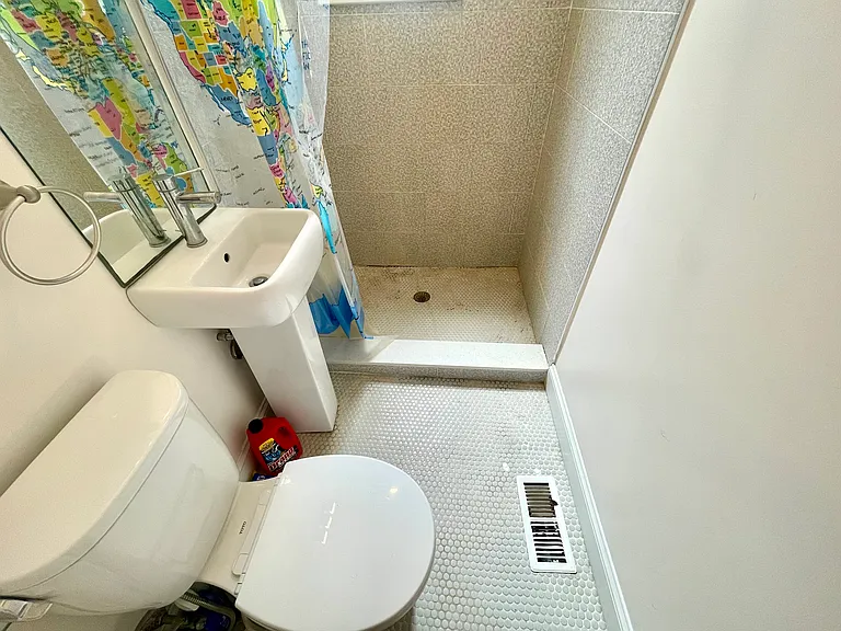 35 Line St #1 — Photo 11