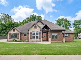 455 W Orchard Creek Dr, Farmington, AR 72730