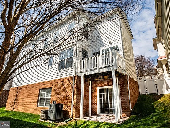 3rd image of 10065 Orland Stone Dr