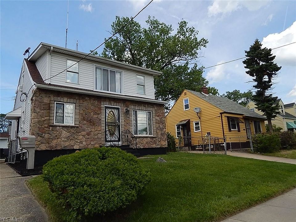2nd image of 16803 Harvard Ave