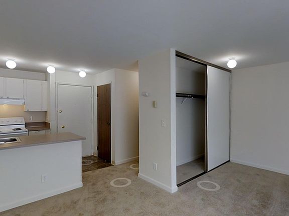 5th image of 13917 NE 14th St