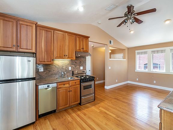 5th image of 1347 Park Ave