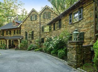 220 Glenn Rd, Ardmore, PA 19003