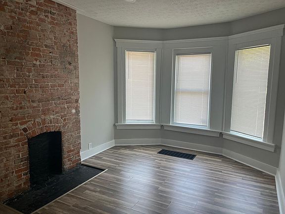 5th image of 544 S Champion Ave