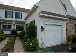 103 Whispering Brooke Dr, Newtown Square, PA 19073