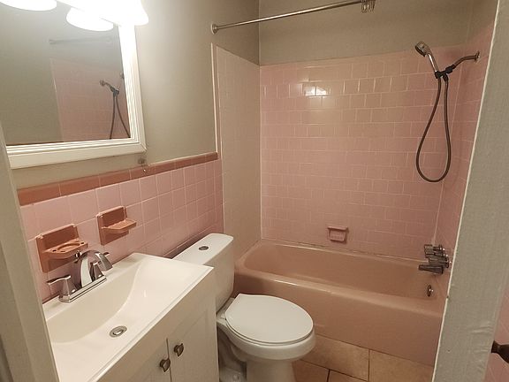 3rd image of 9609 14th Bay St APT B