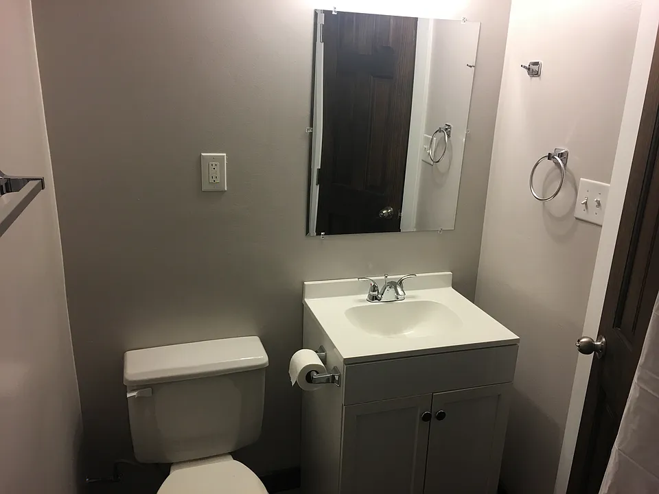 Apt C bathroom