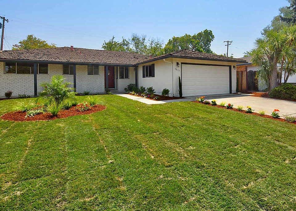 1st image of 1013 Bluebird Ave