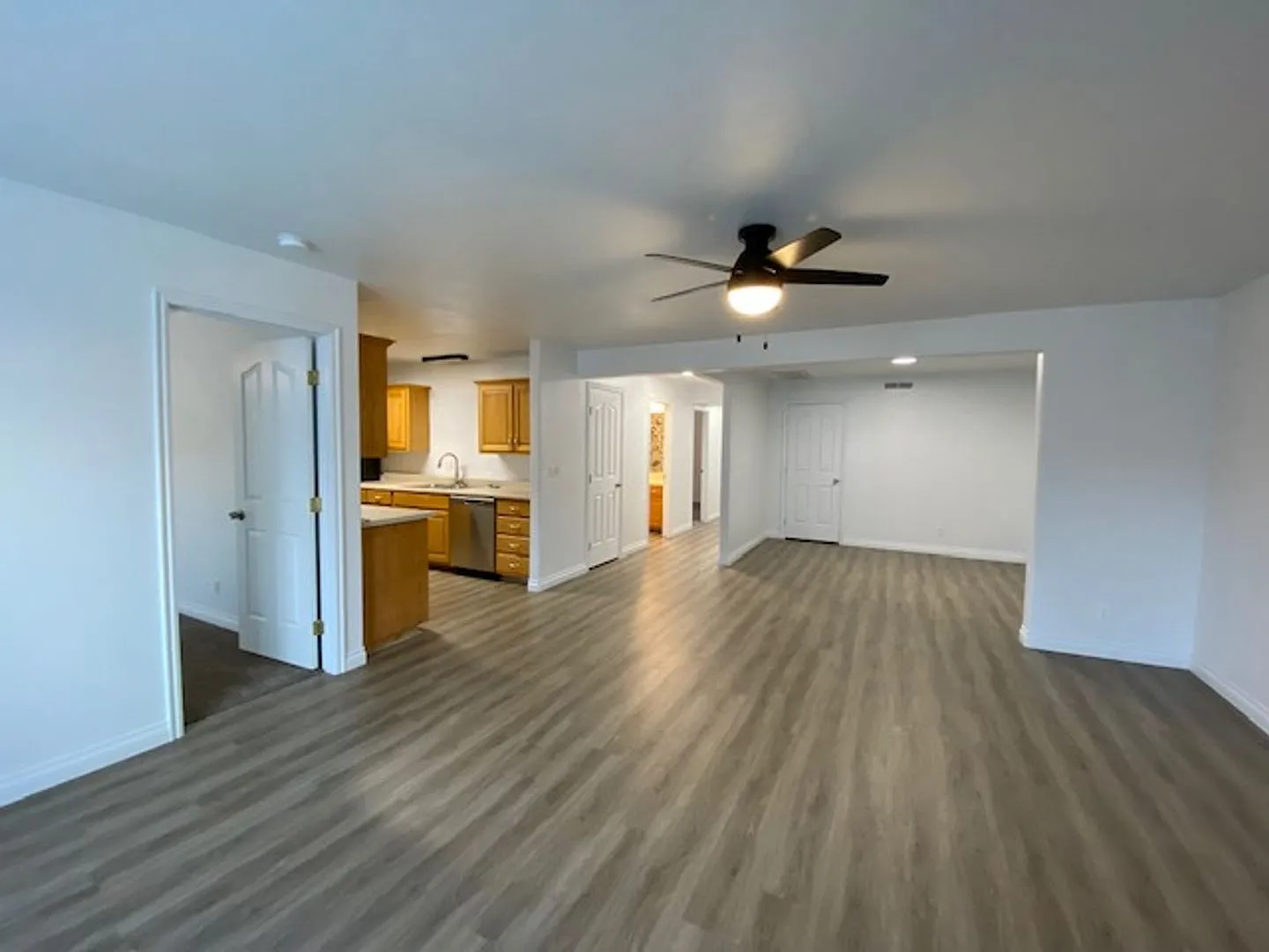 766 N 2720 E — Photo 2