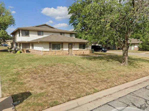 8632 W University Ave, Wichita, KS 67209
