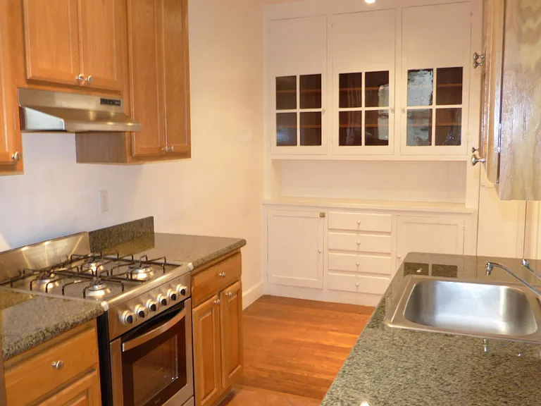 2100 Fell St #1 — Photo 6