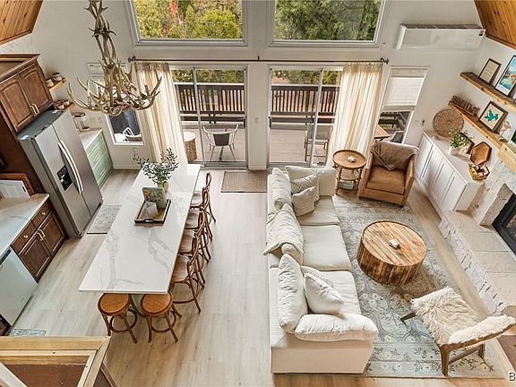 4th image of 837 Grass Valley Rd