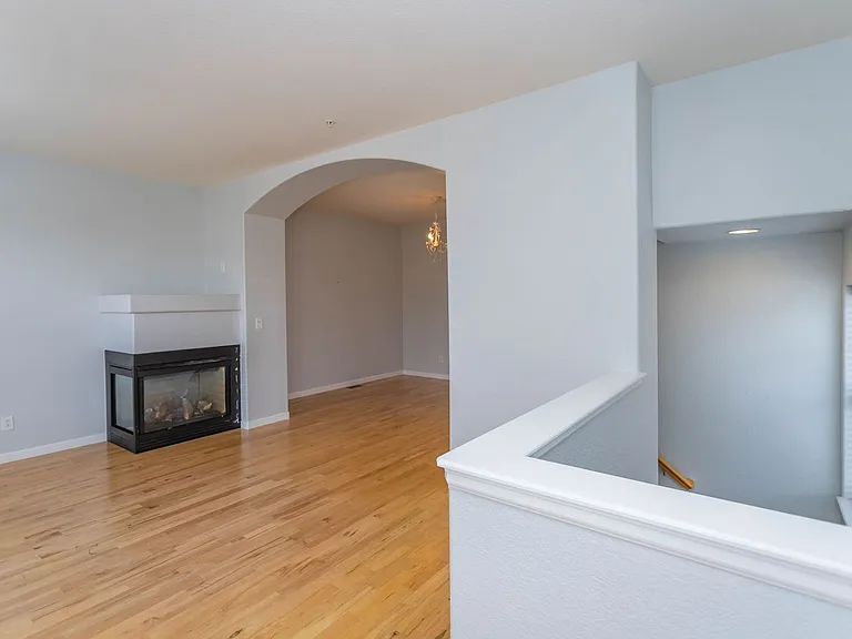 333 E Las Animas St — Photo 5