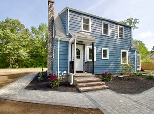 124 Ferry St, South Hadley, MA 01075