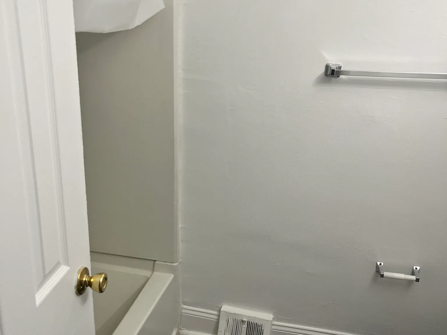 1 bed, 750 sqft, $1,195 — Photo 1