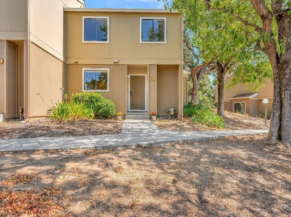 6 Oak Crest Court #A, Novato, CA 94947