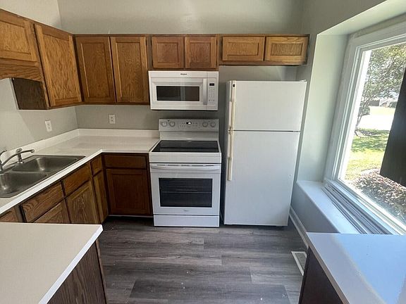 3rd image of 6140 Loch Laural Ln