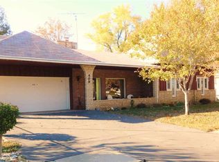 409 Orange St, Rossville, KS 66533
