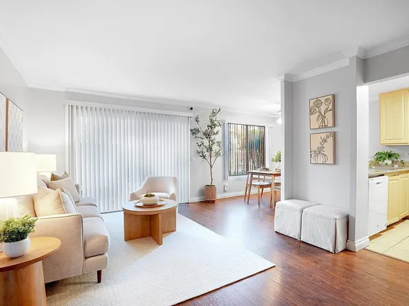 589 N Johnson Ave Unit 122, El Cajon, CA 92020