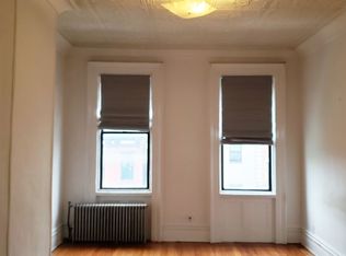 661 Metropolitan Ave APT 3R, Brooklyn, NY 11211