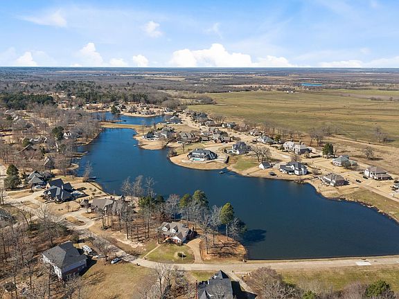 3rd image of 3910 Water Oak Dr