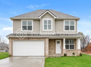 388 Green Hills Dr, Springfield, TN 37172