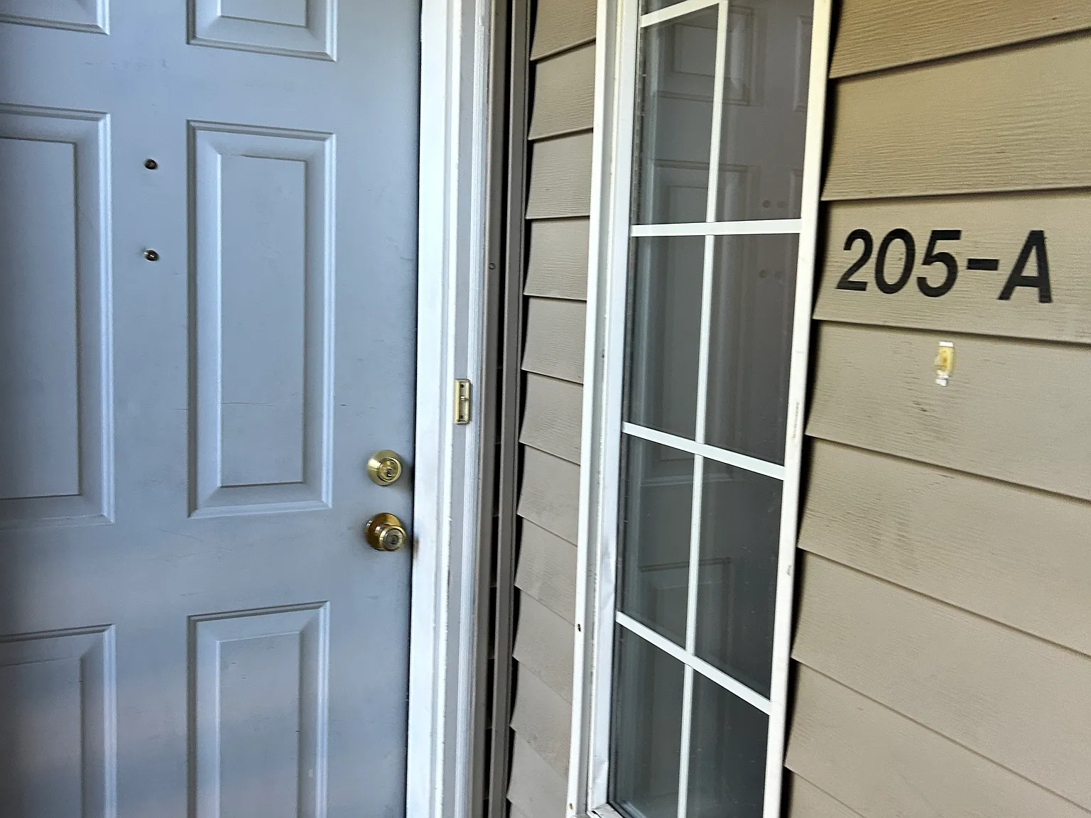 2 bed, 995 sqft, $1,700 — Photo 2