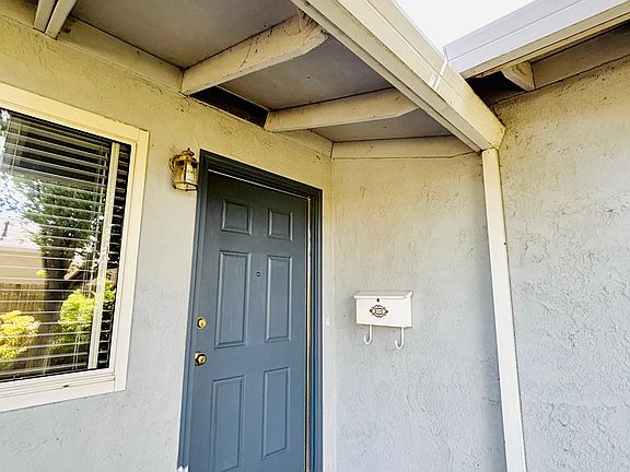 2nd image of 1347 Palomar Cir #1