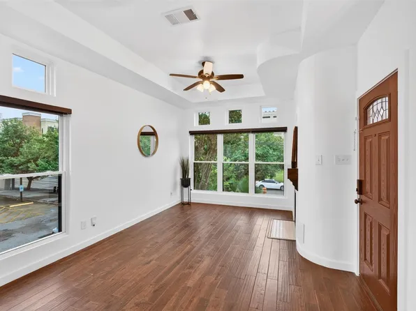 2716 Bagby St, Houston, TX 77006