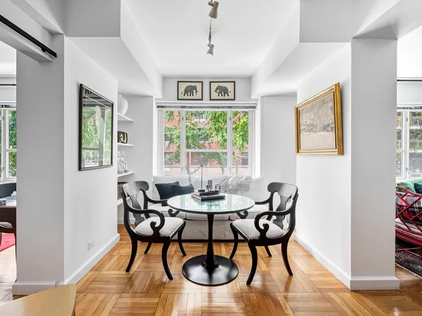 36 Sutton Place South image 5 of 9