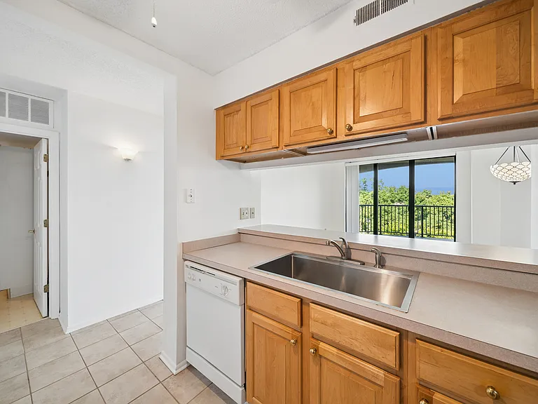 511 Aurora Ave #615 — Photo 4