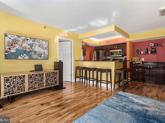 3rd image of 1024 N Utah St APT 224