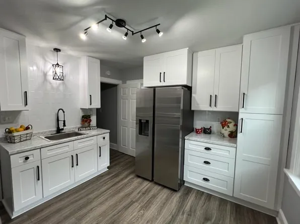 2107 Carlisle AVENUE, Racine, WI 53404