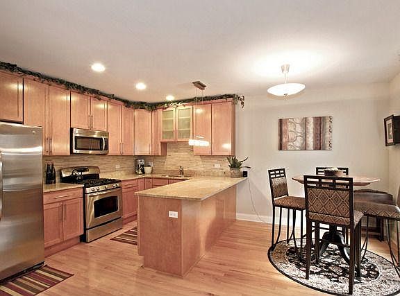 4th image of 6424 S Woodlawn Ave APT 3