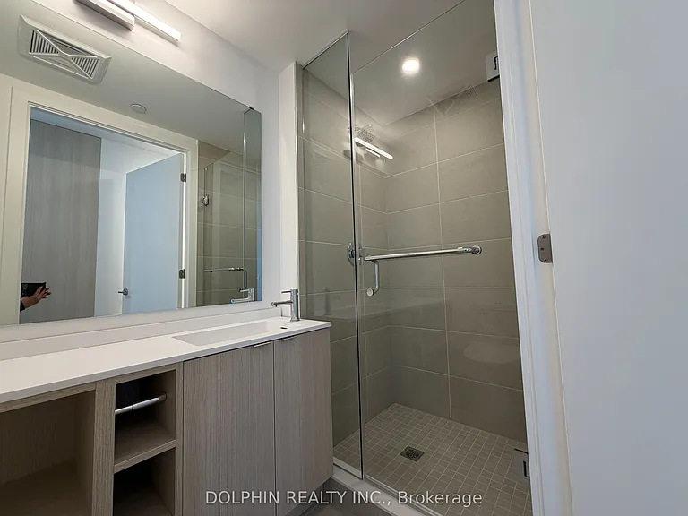 100 Queen St E #2903 — Photo 5