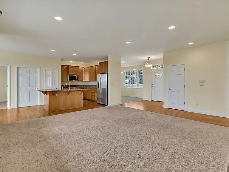 1216 S Brookside Ter — Photo 15