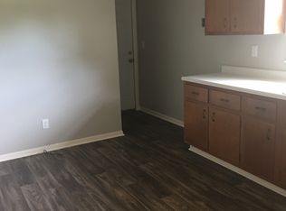 2804 Franklin Ave, Lexington, MO 64067