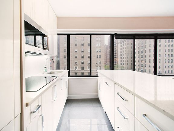 4th image of 900 Park Ave APT 6C