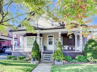 48 Dupont St E, Waterloo, ON N2J 2G9
