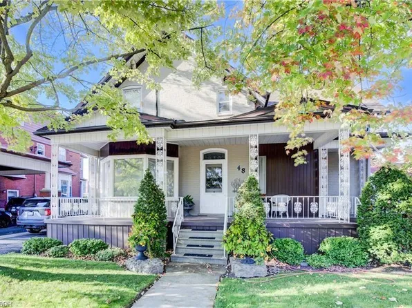 48 Dupont St E, Waterloo, ON N2J 2G9