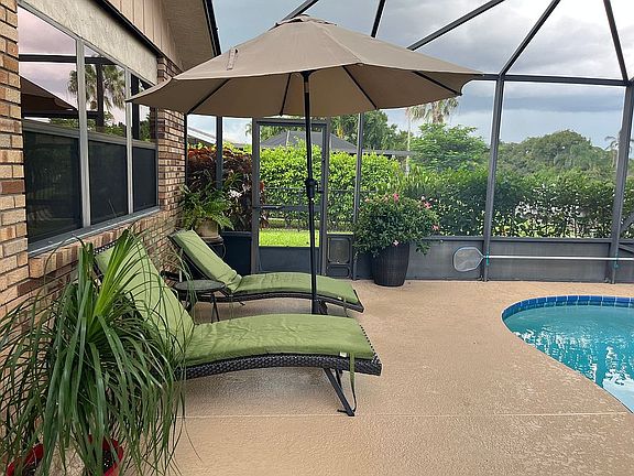 2nd image of 365 SE Verada Ave